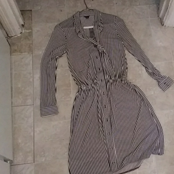 Dress - Picture 1 of 1